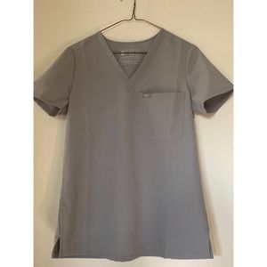 FIGS - CEMENT - CATARINA ONE SCRUB TOP - XS